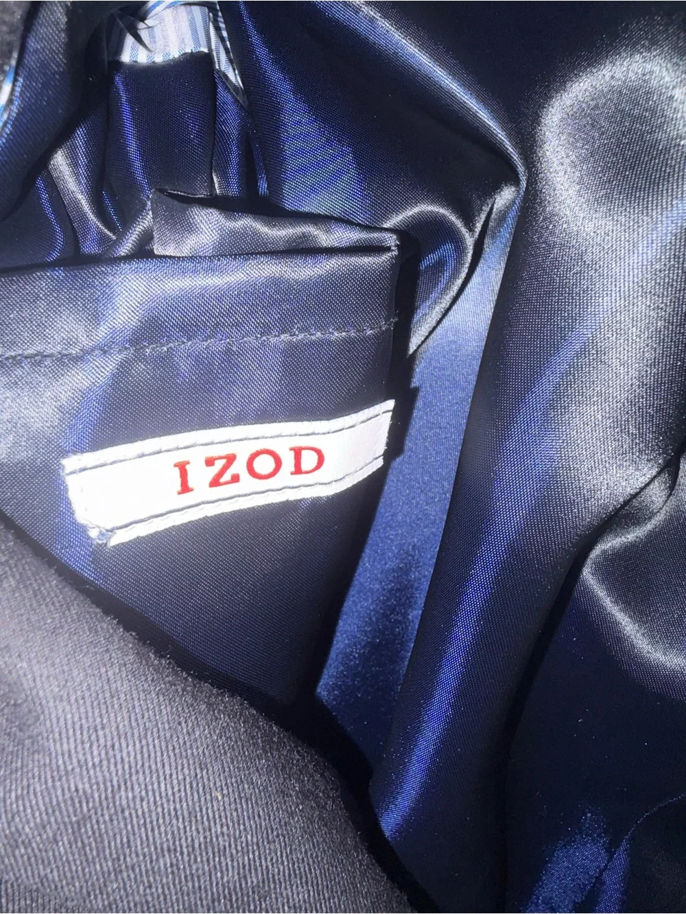Izod Boys Three Piece Black Suit Size 14 - Picture 4 of 13
